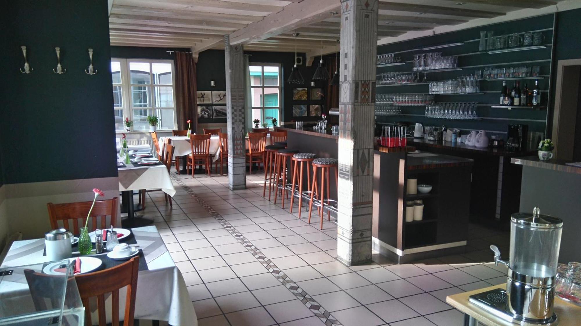 Hotel Loewensteiner Hof Haus Am Neuplatz Вертгайм Екстер'єр фото