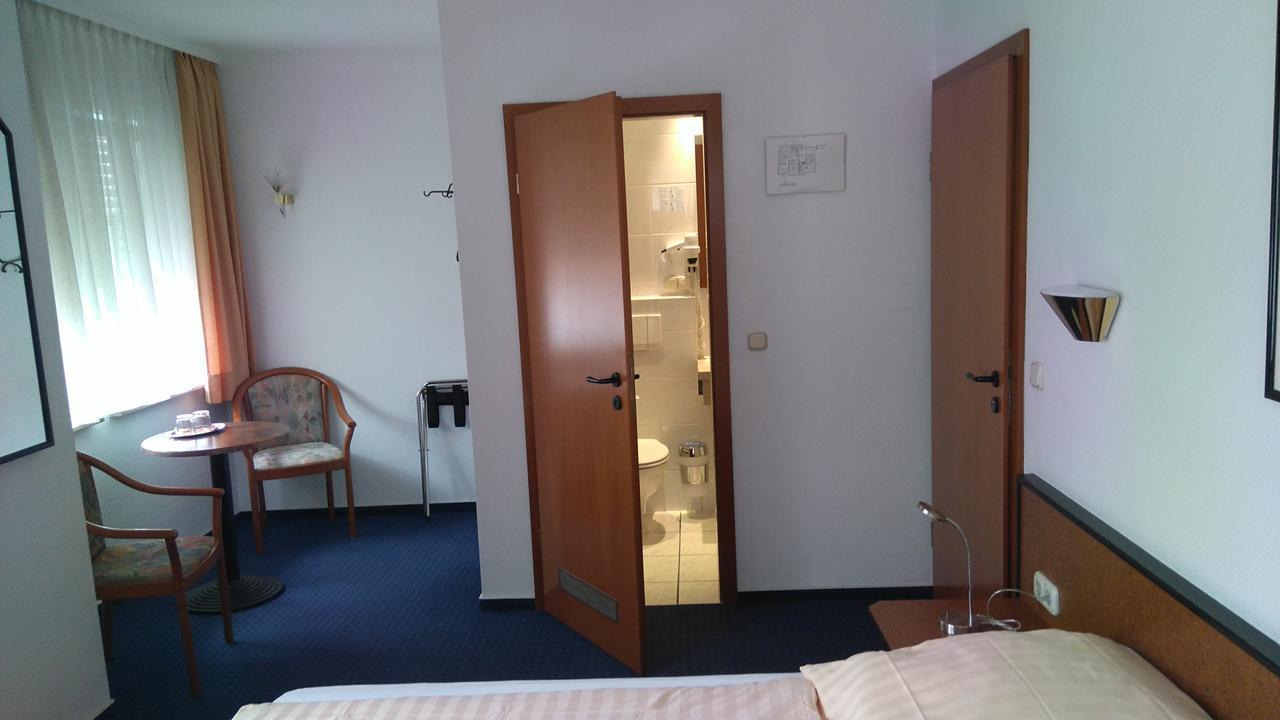 Hotel Loewensteiner Hof Haus Am Neuplatz Вертгайм Екстер'єр фото